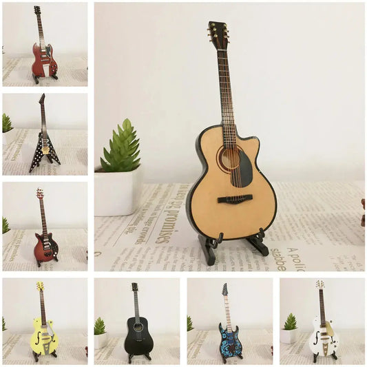 Miniature Wooden Guitar Toy Ornament: Enhance Your Miniature Scene with Musical Charm - Realm of Artists